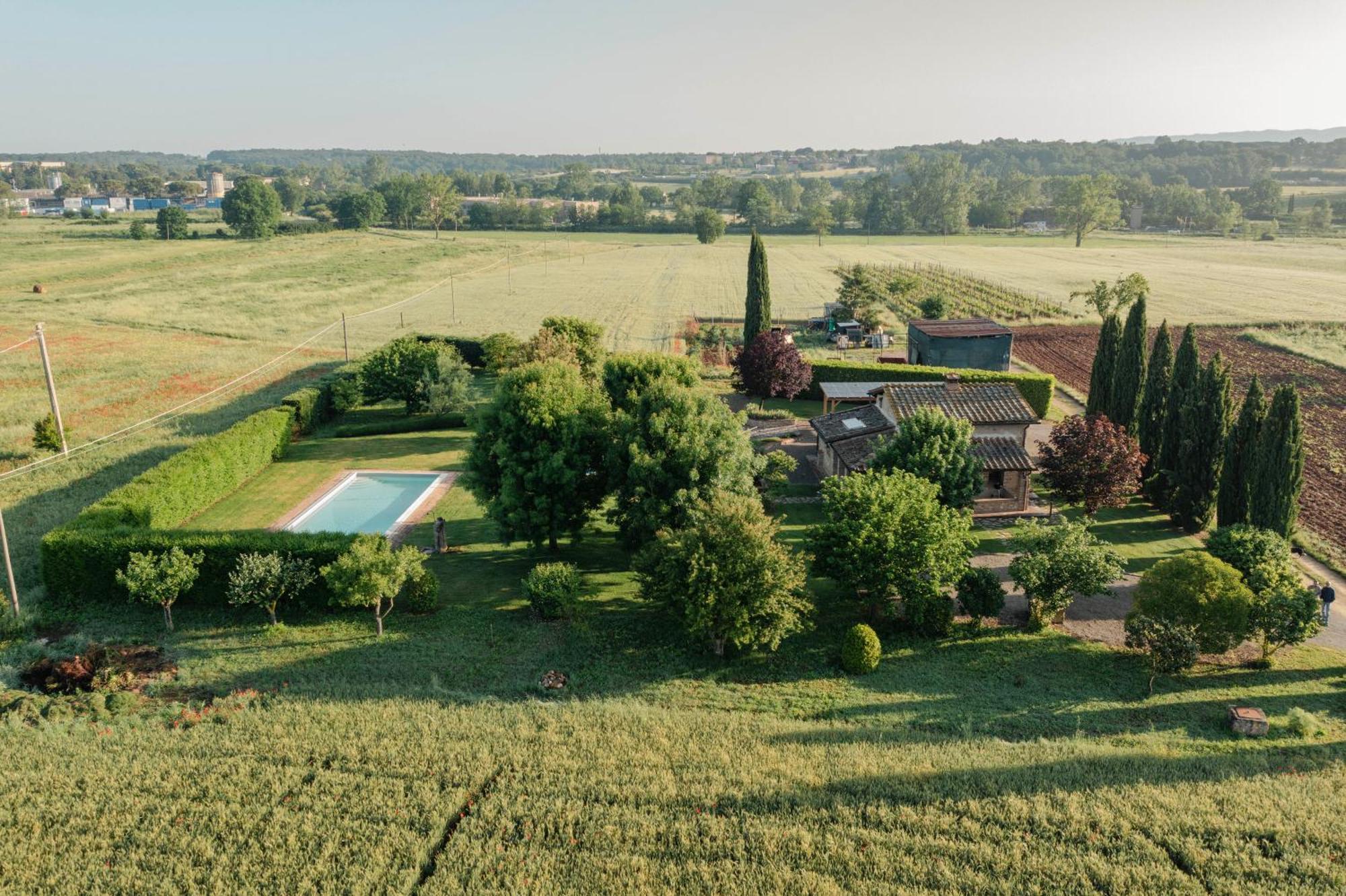 Monteriggioni Suite Екстериор снимка