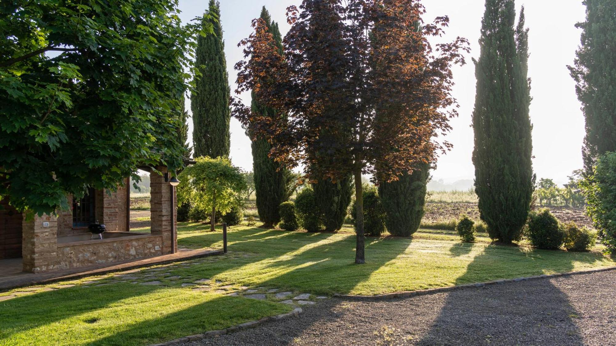 Monteriggioni Suite Екстериор снимка