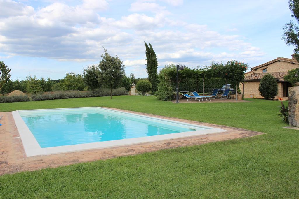 Monteriggioni Suite Стая снимка