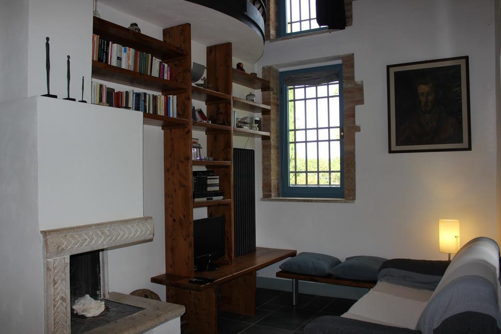Monteriggioni Suite Стая снимка