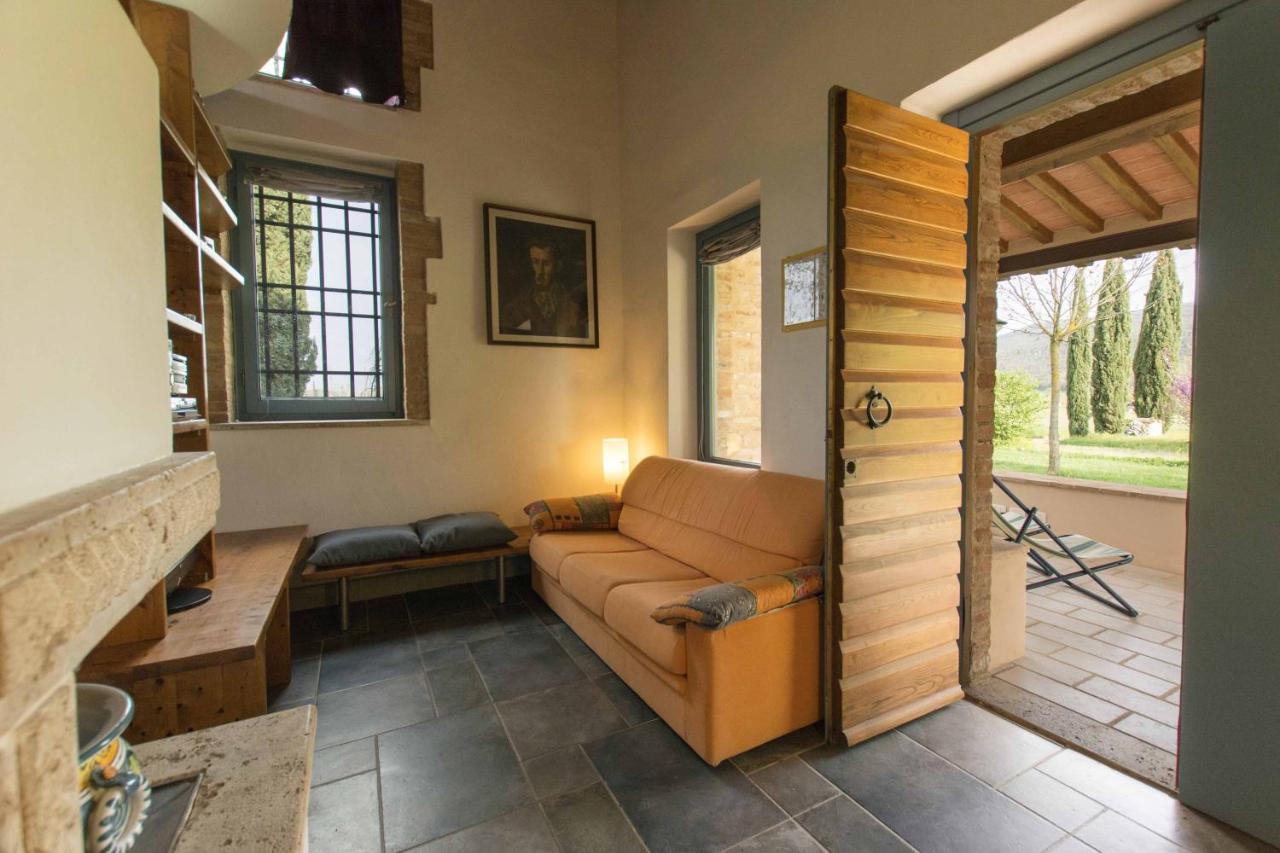 Monteriggioni Suite Екстериор снимка